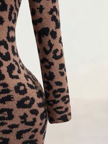 Mistrie Sexy Vintage Leopard Print Off-Shoulder Long Sleeve Knit Bodycon Mini Dress With Matching Fabric Scarf - Khaki - View 5