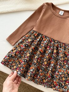 SHEIN 女嬰針織素色圓領拼接可愛花卉下擺休閒洋裝，適合秋冬穿著 - 彩色 - 查看 7