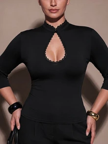SHEIN BAE CURVE Plus Size Women Black 5-Sleeve Contrast Lace Fitted Elegant Blouse,Elegant Women's Clothing, Luxury, For Outings, Weddings, Halloween, Basics,Autumn - Black - View 6