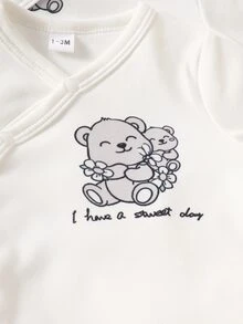 SHEIN 3件組新生兒和服連身衣 可愛白色棕熊印花 側開扣長袖V領 常規款 生日秋冬白色上衣 節日圖案 - 彩色 - 查看 5