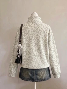 SHEIN EZwear 秋季新款復古做舊老錢風豹紋圖案灰色寬鬆半拉鍊高領薄款運動衫套頭衫，秋季上衣，適合日常通勤、聚會、秋冬/夏季、聖誕節、新年、感恩節、派對、婚禮、海灘、畢業典禮、優雅、出遊、約會、通勤、情人節、優雅、度假 - 灰色 - 查看 2