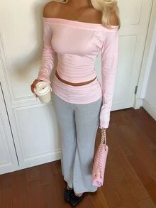CovetEZ Women's Sweet Off-Shoulder T-Shirt And Color-Block Flared Pants 2 Pieces Set - Pink - View 6