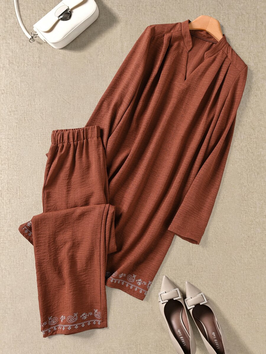 Rusticease 女款刺繡V領長袖襯衫與長褲休閒套裝 - 棕色 - 查看 1