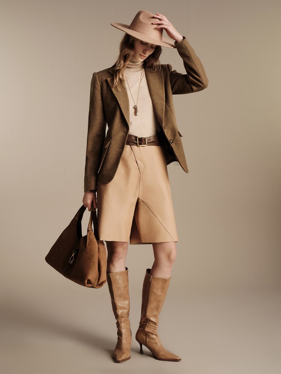 Anewsta Essential Women's Autumn/Winter Luxury Classic Herringbone Vintage Waist-Cinching Slit Slimming Wool Blazer