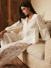 Lullawish Set Piyama Wanita Warna Polos dengan Atasan Lengan Panjang dan Celana Panjang Berenda Kontras di Bagian Depan - Putih - View 5