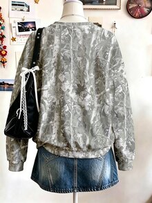 SHEIN Sparklyn 青少年女孩秋季學院風乾葉印花美式校園風 City-Walk 街頭休閒校園運動風簡約寬鬆舒適運動衫，適合秋冬穿搭、外出與街拍 - 彩色 - 查看 2