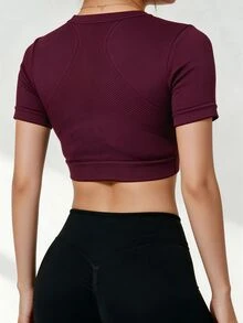 Easithlete Easithlete 女款純色休閒日常穿著短版運動T恤 - 酒紅色 - 查看 2