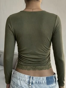 Lavishia Kaos Lengan Panjang Kasual Wanita dengan Motif Renda untuk Liburan dan Perjalanan - Dark Green - View 3