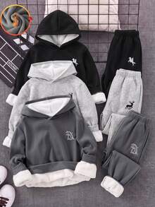SHEIN 3件組買2送1兒童青少年男孩休閒百搭保暖內裡加厚運動衫，黑色運動衫、深灰色運動衫、麻灰運動衫，百搭上衣，適合秋冬、學校、運動、秋季穿搭、冬季穿搭 - 彩色 - 查看 1