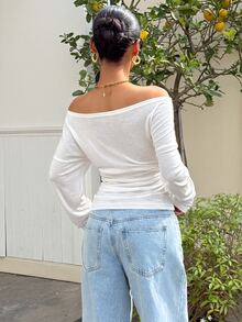 Muchica White Knitted Off-Shoulder Fitted T-Shirt - White - View 2