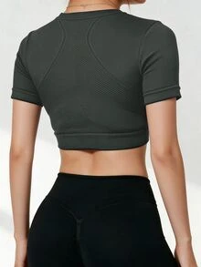 Easithlete Easithlete 女款純色插肩袖短袖短版運動T恤 - 深灰色 - 查看 2