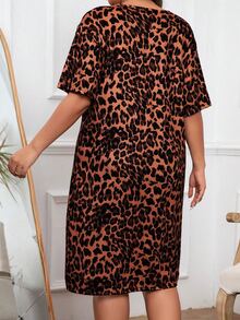 SHEIN Plus Size Casual Leopard Print Short Sleeve Nightgown - Brown - View 2