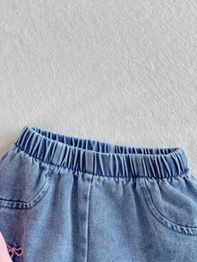 SHEIN 2件組女嬰幼兒套頭牛仔套裝，可愛粉藍蝴蝶結字母印花，長袖圓領毛絨款，適合戶外家庭春季度假，毛邊下擺 - 彩色 - 查看 8