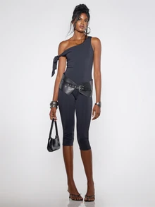 MUSERA Tie Detail Off The Shoulder Fitted Capri Jumpsuit Fall Winter Festival Cool Women Outfit - Black - View 2