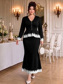 Roveilla Plus Size Women's New V-Neck Design Long Sleeve Blouse With Cuff Lace Patchwork + Fitted Mermaid Hem Skirt With Lace Patchwork And Color Block, Elegant Two Pieces Set, Fashion Two Pieces Set, Elegant Two Pieces Set, Daily Wear, Party And Other Occasions - Black and White - View 4