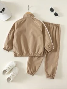 SHEIN 2件組兒童小男孩秋冬休閒卡其色夾克外套與卡其色長褲套裝，男孩夾克套裝 - 卡其色 - 查看 3