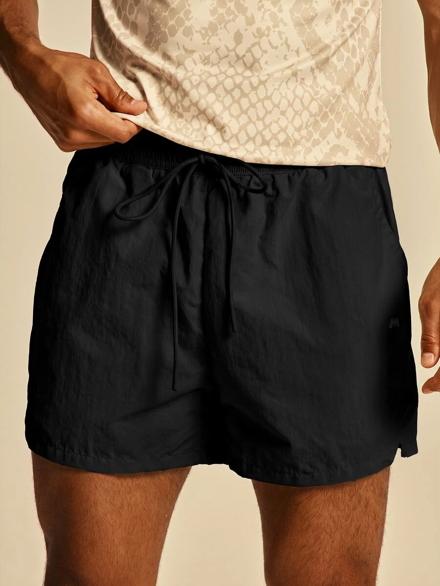 Musero Sport 輕量聚酯健身短褲 後方拉鍊口袋 春夏必備 健身運動服 - 黑色 - 查看 1