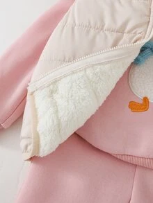 Cozy Pixies 女嬰針織純色可愛動物圖案圓領衛衣、長褲與背心外套三件套 - 彩色 - 查看 3