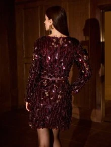 MOTF PREMIUM Đầm mini nữ tay dài đính sequin ngắn - Màu Đỏ Sâu - Xem 7