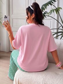 SHEIN EZwear 大尺碼女款字母龍蝦印花短袖T恤與條紋長褲休閒兩件套 - 棕色 - 查看 6