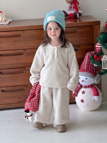 DAZY Infant/Toddler (Girl) Round Neck Solid Color Autumn/Winter Long Sleeve Fleece Sweatshirt Set - White - View 9