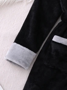 男童居家服 保暖柔軟親膚抓絨足球刺繡連帽腰帶式睡袍 - 黑色 - 查看 4