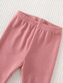 Bộ quần áo bé gái phong cách tối giản thường ngày gồm áo nỉ cổ tròn dáng rộng và quần dài cạp chun, lót giữ nhiệt, phù hợp cho mùa thu/đông - Nhiều màu - Xem 4