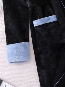 Boys' Home Clothes Big Kids Warm Soft Skin-Friendly Plush Hooded Design Belted Robe - Black - View 4