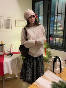 DAZY Women's Round Neck Cartoon Colorblock Outline Casual Korean Style Long Sleeve Autumn/Winter Cardigan - Beige - View 5