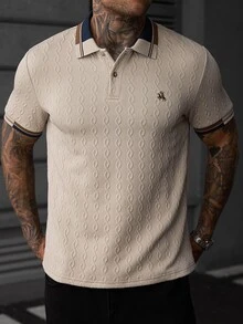 Manfinity CasualCool 男士時尚休閒短袖 Polo 衫，男士針織提花上衣，圖案短袖 Polo 衫，復古風格，日常休閒 - 卡其色 - 查看 4