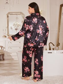MuseNap CURVE Set Piyama Lengan Panjang Motif Bunga dengan Kerah Klasik Ukuran Plus, Pakaian Santai Rumah yang Modis dan Nyaman, Set 2 Potong - Hitam - View 3