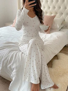 DAZY 2pcs/Set Women's Lace Patchwork Sweet Ditsy Floral Fitted Long Sleeve T-Shirt & Straight Leg Long Pajama Pants Sleepwear Set - White - View 5