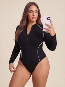 SHEIN Dewbera Jumpsuit Olahraga Wanita Ukuran Plus Lengan Panjang Raglan dengan Resleting Depan - Hitam dan Putih - View 1