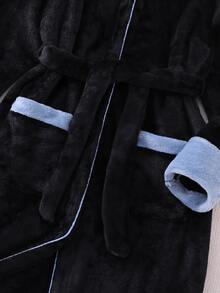 Boys' Home Clothes Big Kids Warm Soft Skin-Friendly Plush Hooded Design Belted Robe - Black - View 5