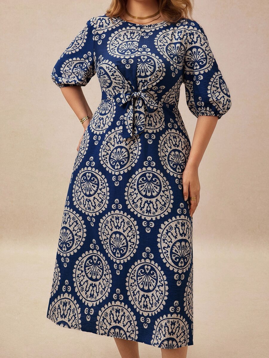 Écloséra Curve 大尺碼女款新款時尚印花燈籠短袖腰部扭結長洋裝 - 藏蓝色 - 查看 1