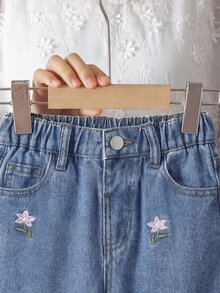 SHEIN Vintaside Kids (Young Girl) 牛仔長褲，時尚個性甜美復古可愛彩色花卉刺繡藍色水洗寬鬆直筒長褲，女士甜美風休閒度假下著 - 深色水洗藍 - 查看 3