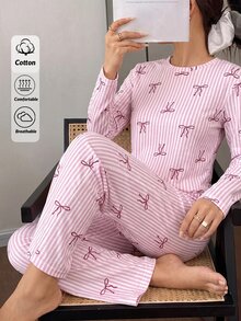 SHEIN Cottnline طقم بيجاما كاجوال للاسترخاء من القطن، قطعتان: تي شيرت بأكمام طويلة بنقشة فيونكة وخطوط + بنطال طويل - وردي - مشاهدة 1