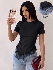 Firerie 女款簡約優雅休閒度假通勤修身T恤上衣，黑色短袖收腰不對稱下擺蕾絲飾邊，適合度假、海灘、假日穿搭 - 黑色 - 查看 5