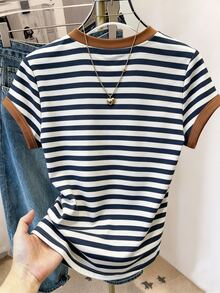 Resyla 女款夏季休閒上衣，收腰 T-shirt，藍色條紋花卉印花圖案，圖形設計，休閒百搭 - 彩色 - 查看 2