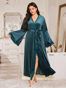 MuseNap CURVE Dark Green Ribbed Velvet Lace V-Neck Tie Long Plus Size Women's Loungewear Bathrobe Morning Robe - Dark Green - View 1