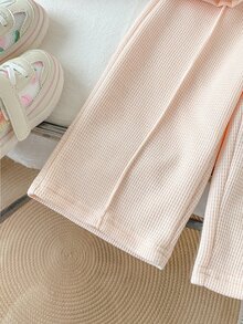 SHEIN Playful Pals 女嬰秋季2件套休閒服飾組，半拉鍊立領運動衫搭配寬腿長褲，刺繡設計 - 杏色 - 查看 3