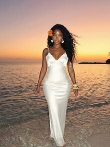 Slaydiva Women's Pale Yellow Lace-Trimmed Halter-Neck Satin Fishtail Maxi Dress, Perfect For Music Festivals, Valentine's Day, Easter, Weddings, Seasonal Holidays, Casual And Elegant Commuting, Everyday Wear, Work Attire, Vacation Parties, Cruise Parties, Basic Style, Everyday Wear, And Dates. - Apricot - View 5