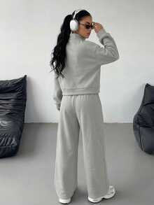 DAZY American Style Half-Zip Sweatshirt 2 Pieces Set For Women, Cropped Waist-Exposing Top And Loose Wide-Leg Sweatpants - Grey - View 3