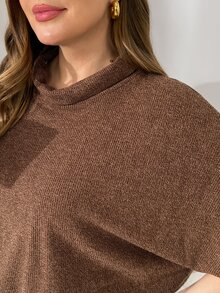 SHEIN Essnce تي شيرت كاجوال متعدد الاستخدامات برقبة عالية وأكمام قصيرة بلون موحد للنساء مقاس كبير - بني - مشاهدة 8