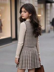 Sparklyn 女童大童 3 件套：無袖鈕扣背心、高領寬螺紋長袖 T 恤、黑色百褶裙附腰帶 - 棕色 - 查看 2