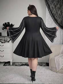 SHEIN CURVE+ Plus Size Women's Halloween Pattern Dress - Black - View 2