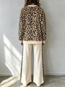 Holdful Holdful Women's Autumn Corduroy Leopard Splice Two‑Piece Outfit For Daily Shopping Going‑Out - Multicolor - View 2