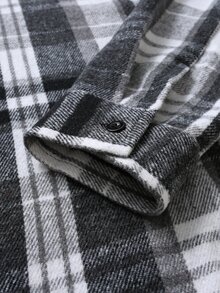 Manfinity Homme Men's Plaid Long Sleeve Single-Breasted Pocket Shacket - Black and White - View 4