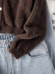 SHEIN Tween女孩秋冬針織開襟毛衣新品，獨特設計展現女孩獨特時尚品味，凸顯自然清新特質，適合親子時光、參加派對、戶外活動及穿搭拍照，ICON女孩必備 - 咖啡棕 - 查看 7