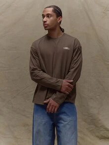 Musero Oversized Long Sleeve Crewneck Graphic T-Shirt Wardrobe Spring&Summer - Coffee Brown - View 2